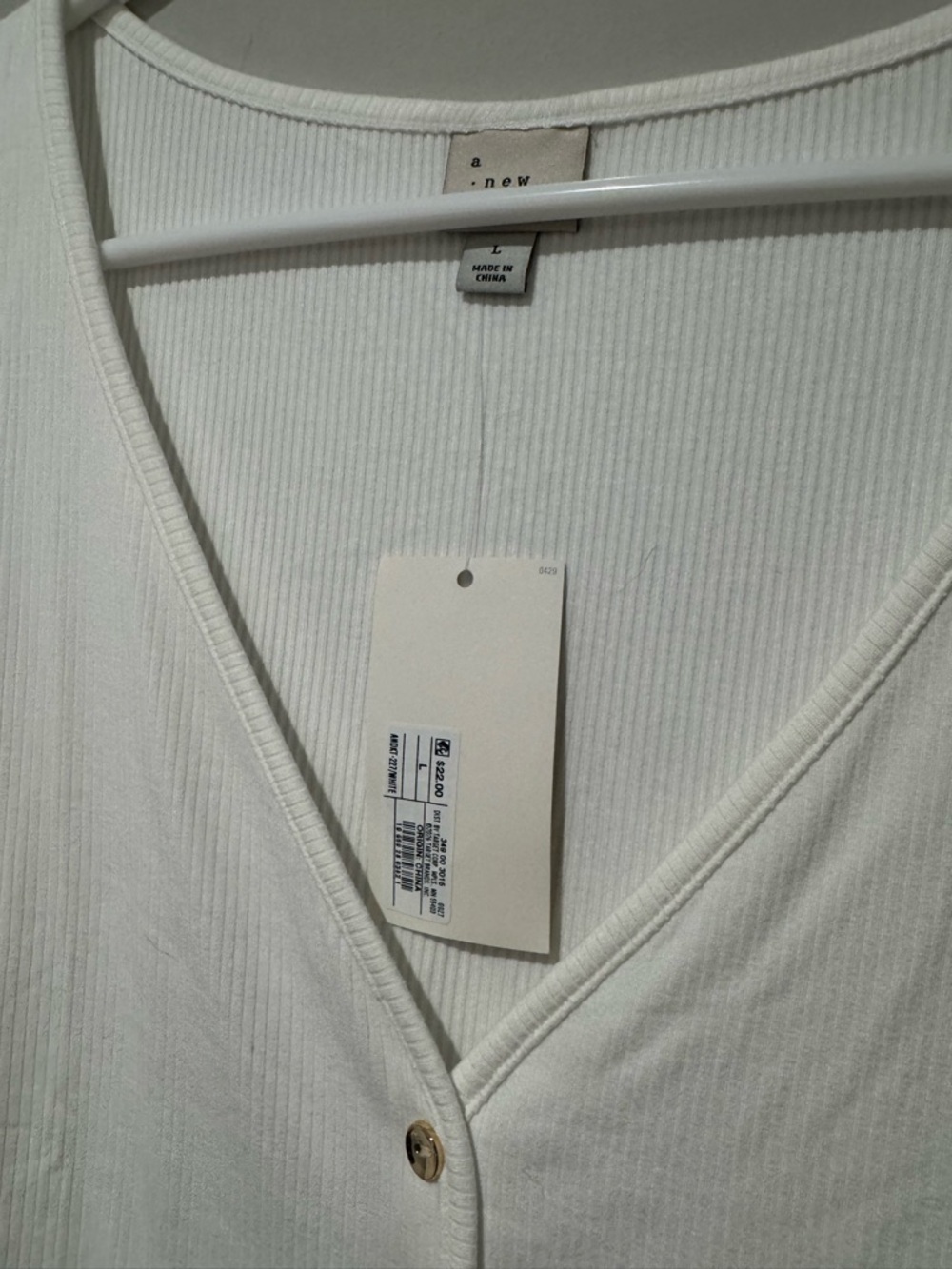 a new day White Ribbed V-Neck Button Front Tank - Picture 2 of 3
